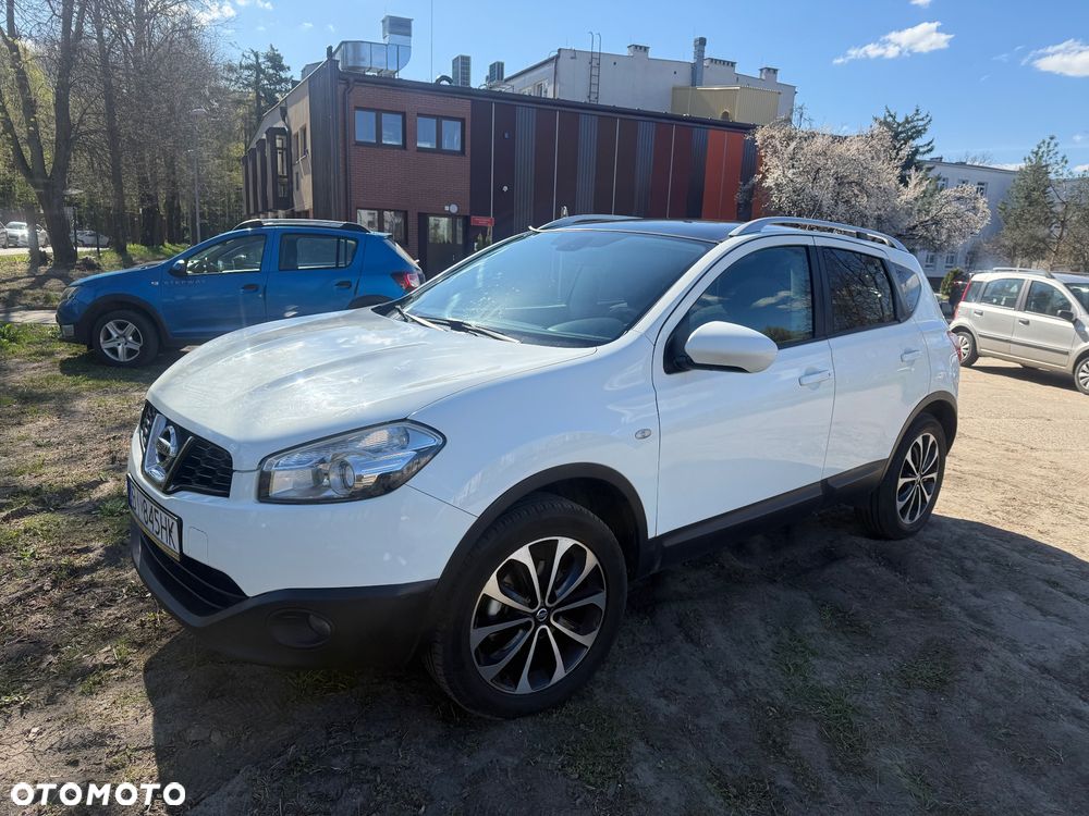 Nissan Qashqai - 1