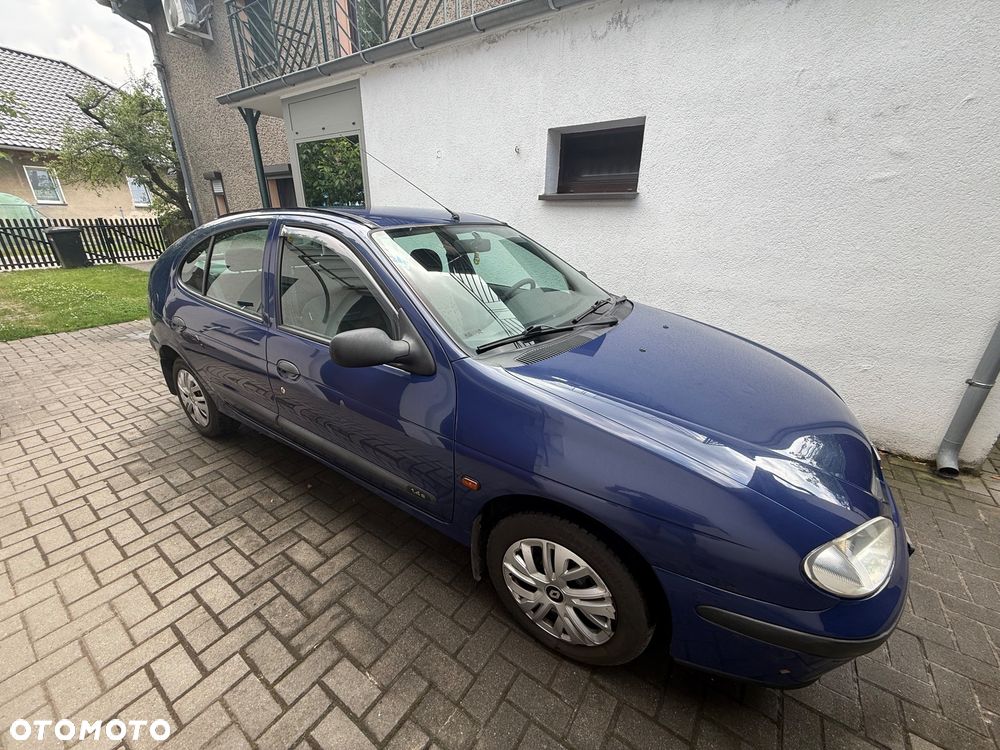 Renault Megane 1.4 RN - 9