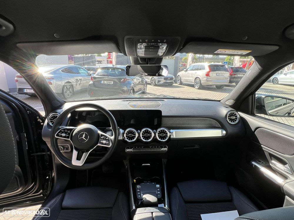 Mercedes-Benz GLB 200 d Progressive — fotografia 2