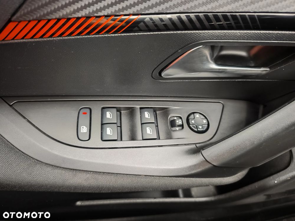 Peugeot 2008 PureTech 100 Active - 24