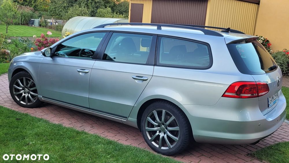 Volkswagen Passat 1.6 TDI Comfortline - 1