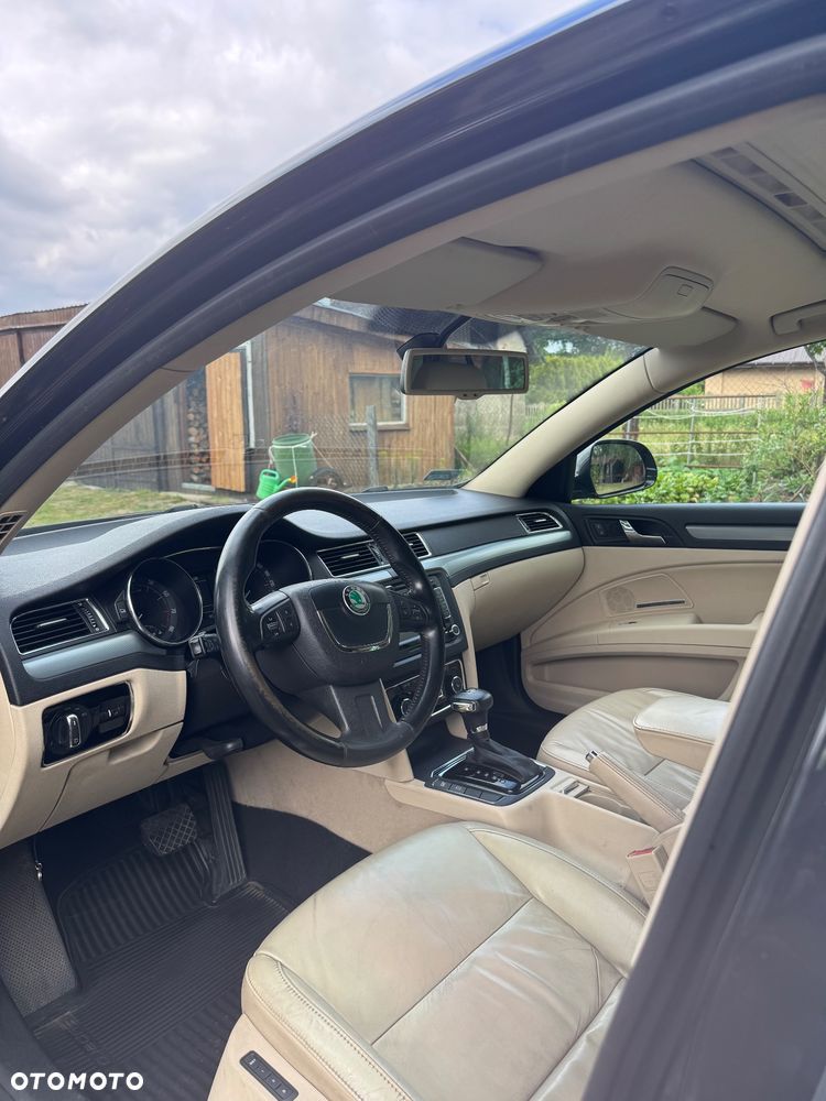Skoda Superb 3.6 FSI 4x4 Ambition DSG - 23