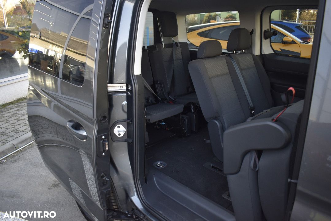 Ford Tourneo Connect - 11