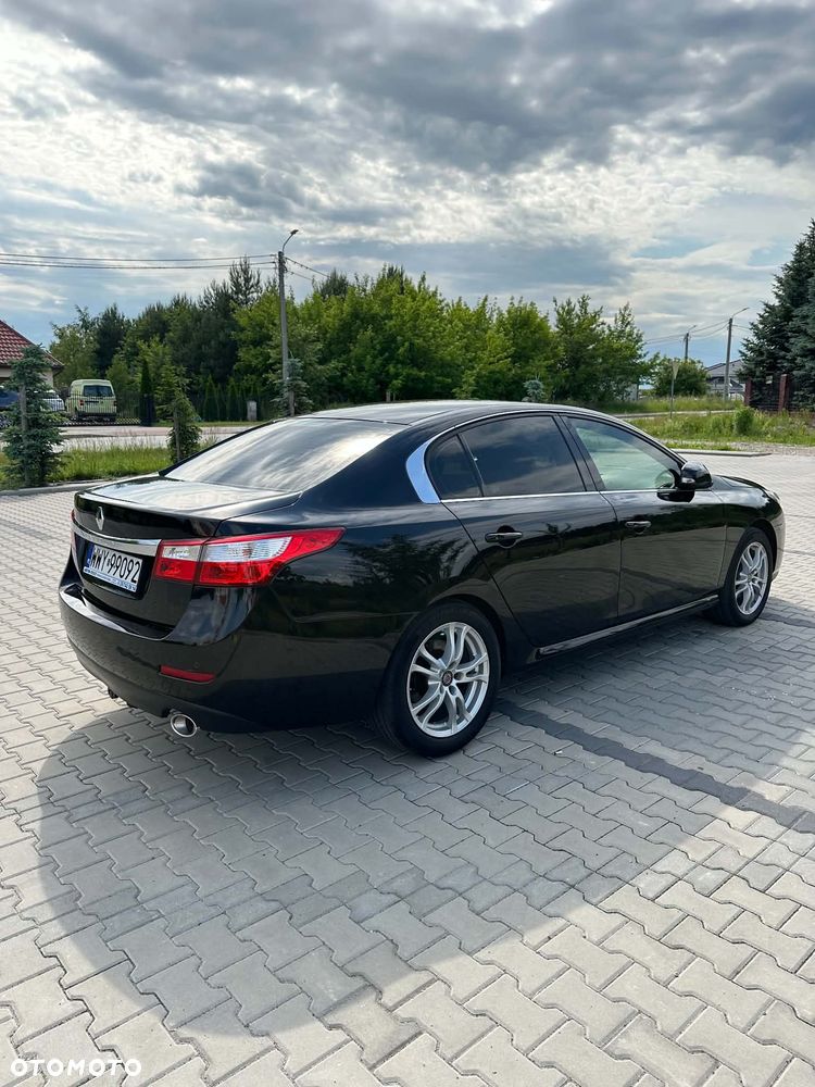 Renault Latitude 2.0 dCi - 8