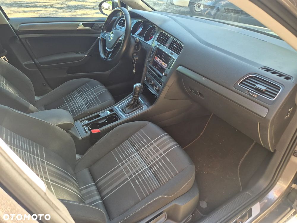 Volkswagen Golf 1.6 TDI BlueMotion Technology DSG Lounge - 13