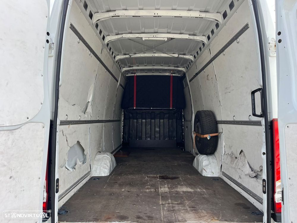 Iveco Daily IS35CC2AA L4 H4 - 16