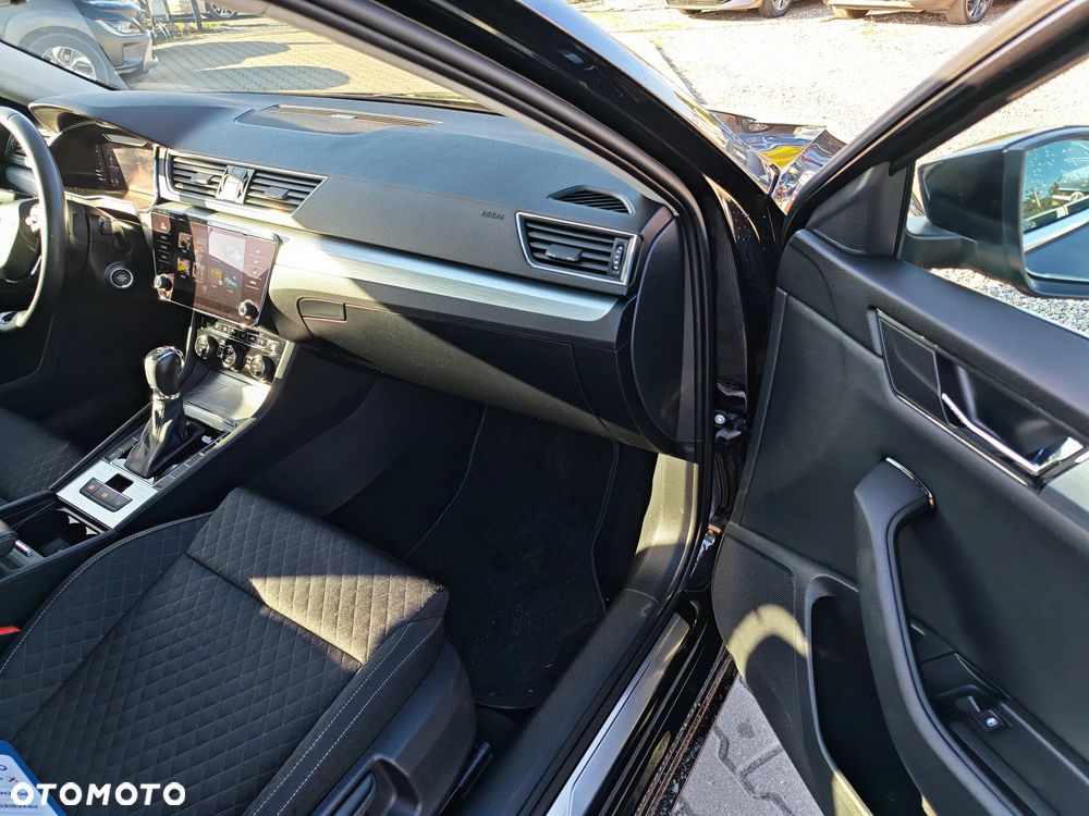 Skoda Superb 1.5 TSI Ambition DSG - 24