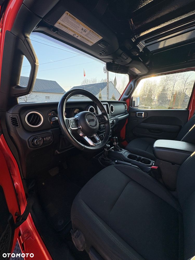Jeep Wrangler Unlimited 3.6 Automatik Sahara - 9