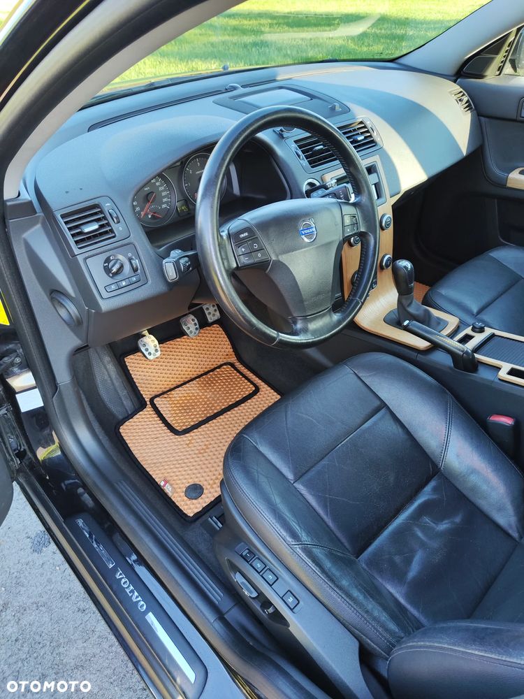 Volvo V50 2.0D Summum - 11