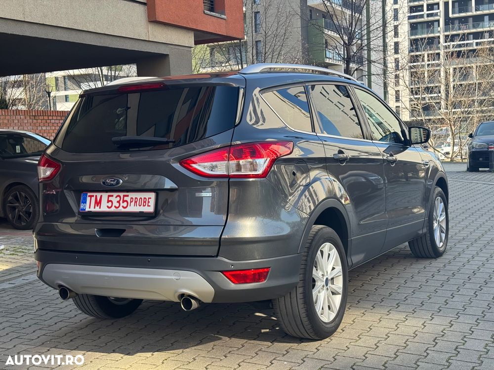Ford Kuga 1.5 EcoBoost 2x4 Titanium - 4