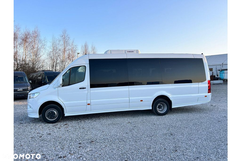 Mercedes-Benz Sprinter 517 - 12
