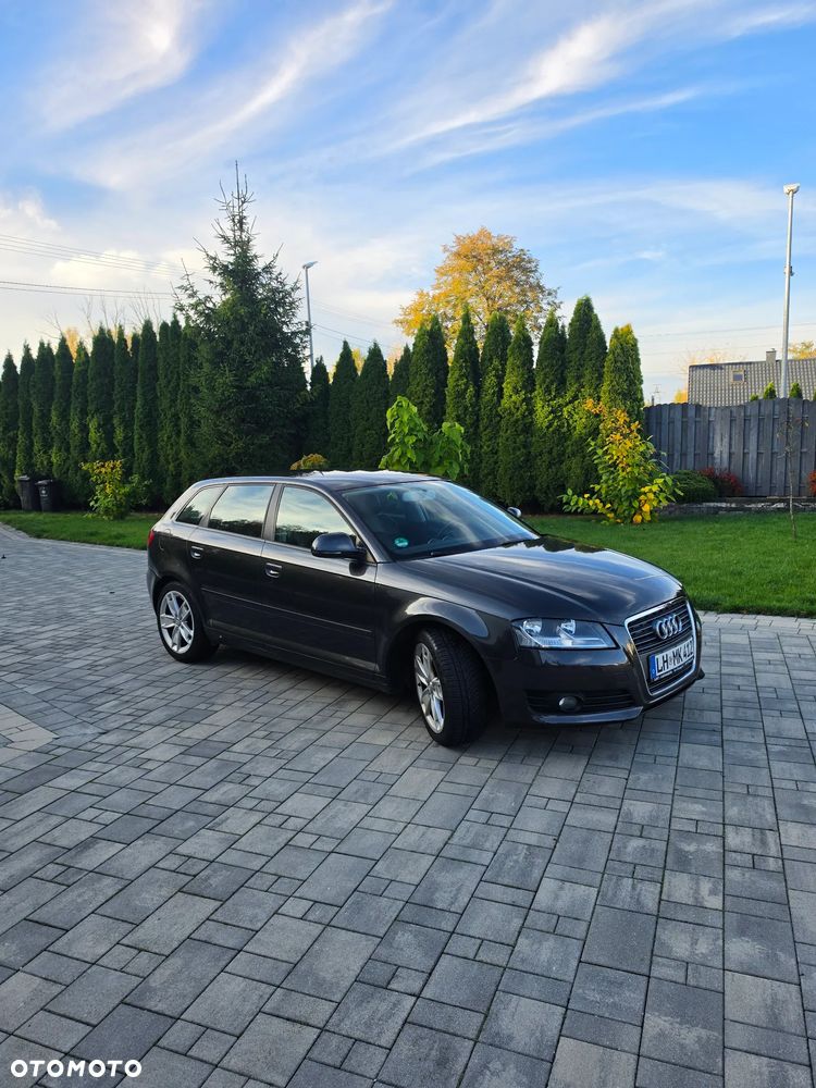 Audi A3 Sportback 2010 photo 5
