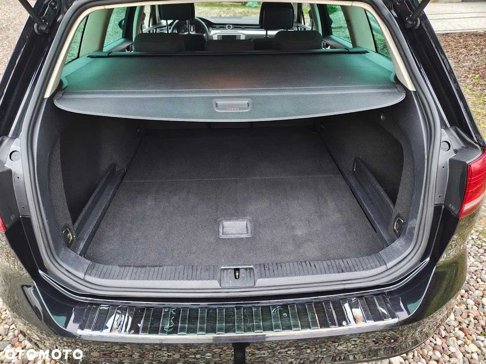 Volkswagen Passat Variant - 12