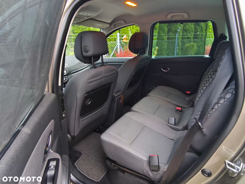 Renault Scenic 1.6 16V 110 TomTom Edition - 18