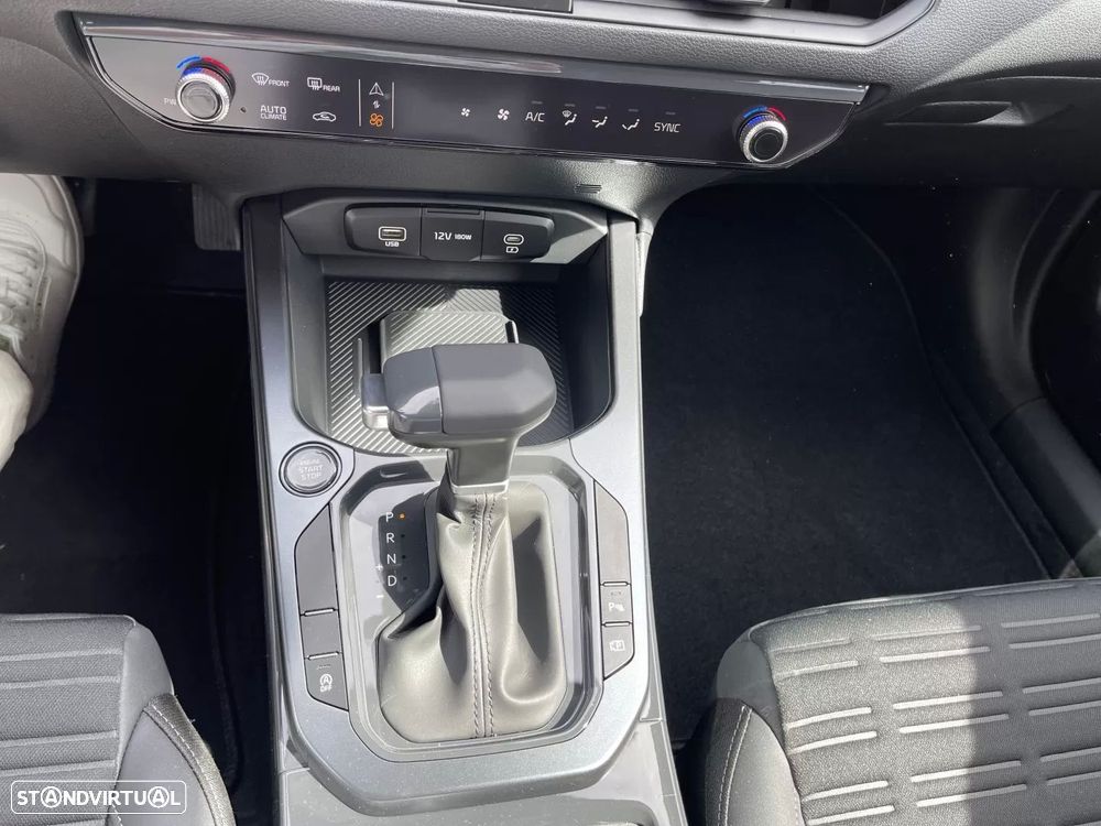 Kia XCeed 1.0 T-GDi Tech 7DCT - 17