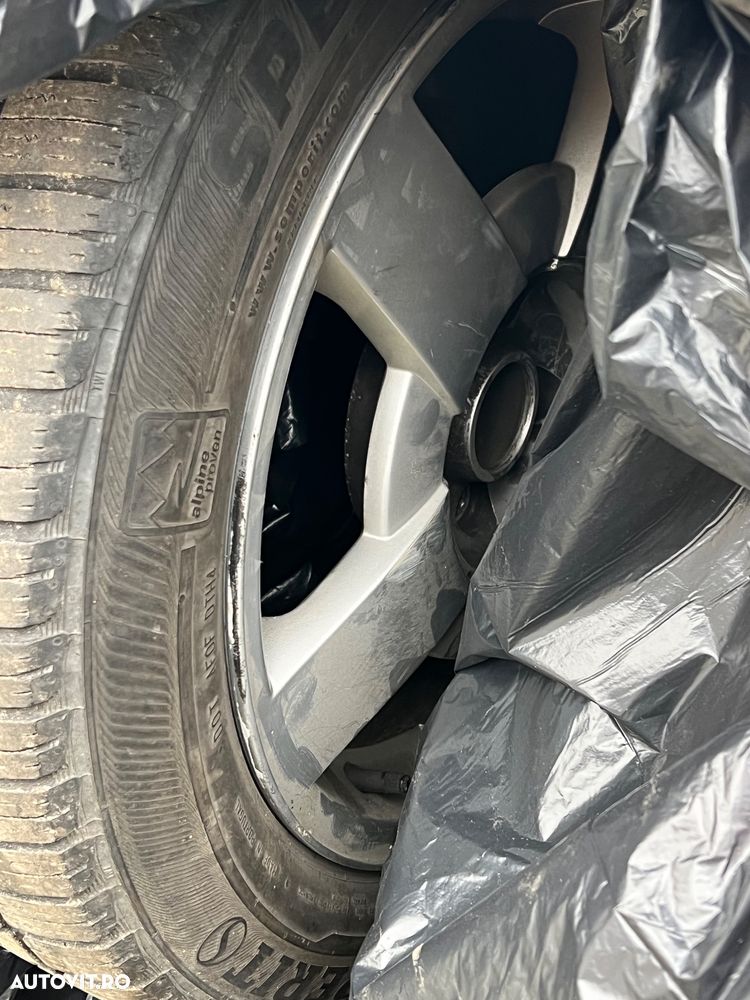 Audi A4 Avant 2.0 TDI - 7