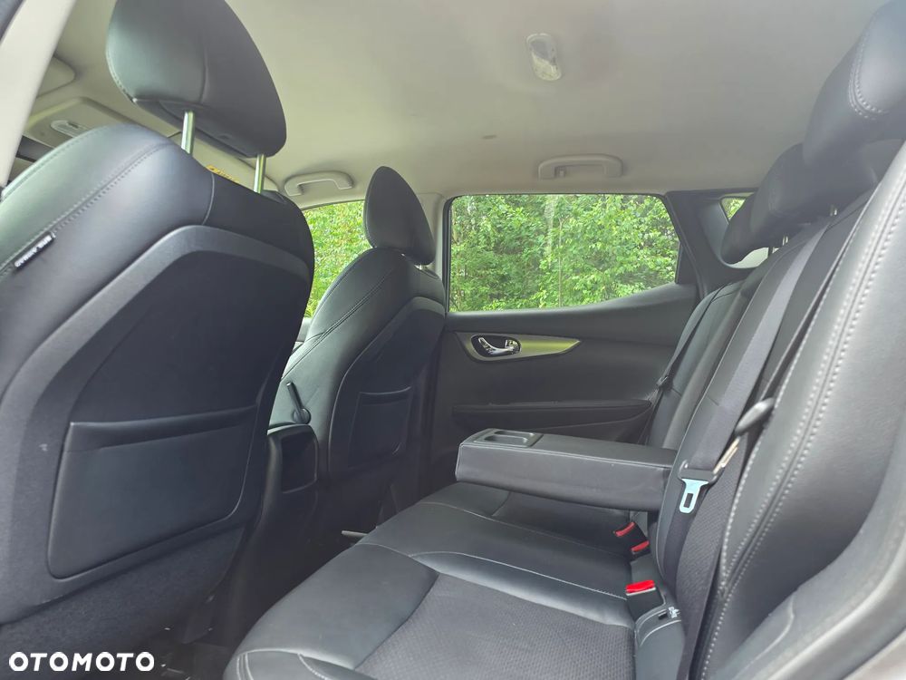 Nissan Qashqai 1.3 DIG-T Tekna+ - 16