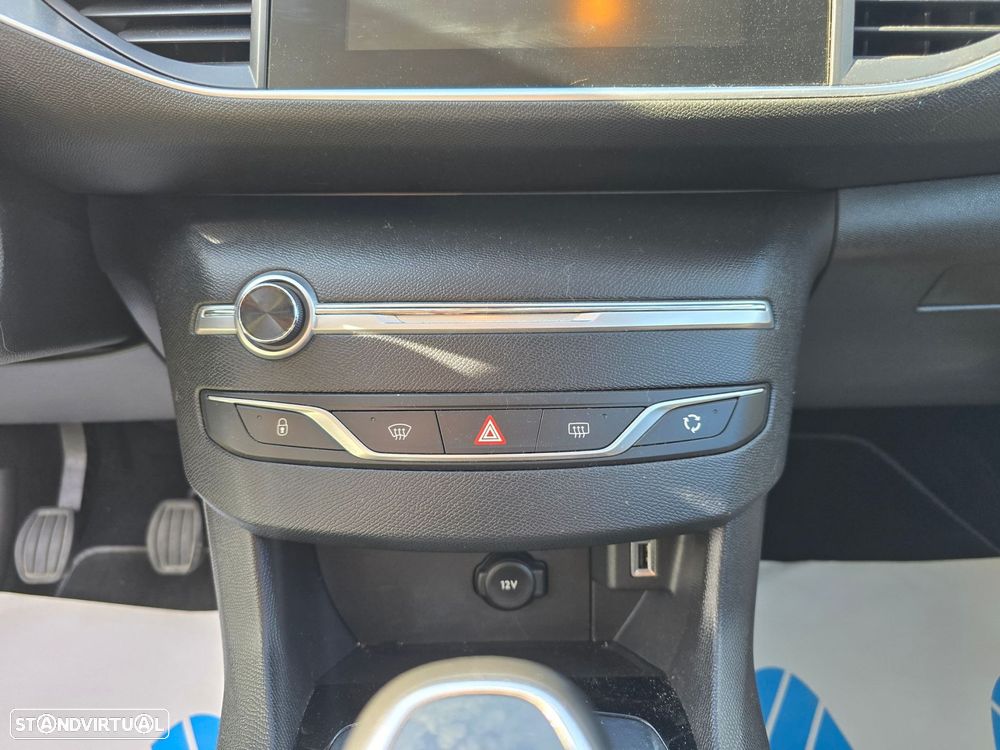 Peugeot 308 1.5 BlueHDi Active Pack - 24