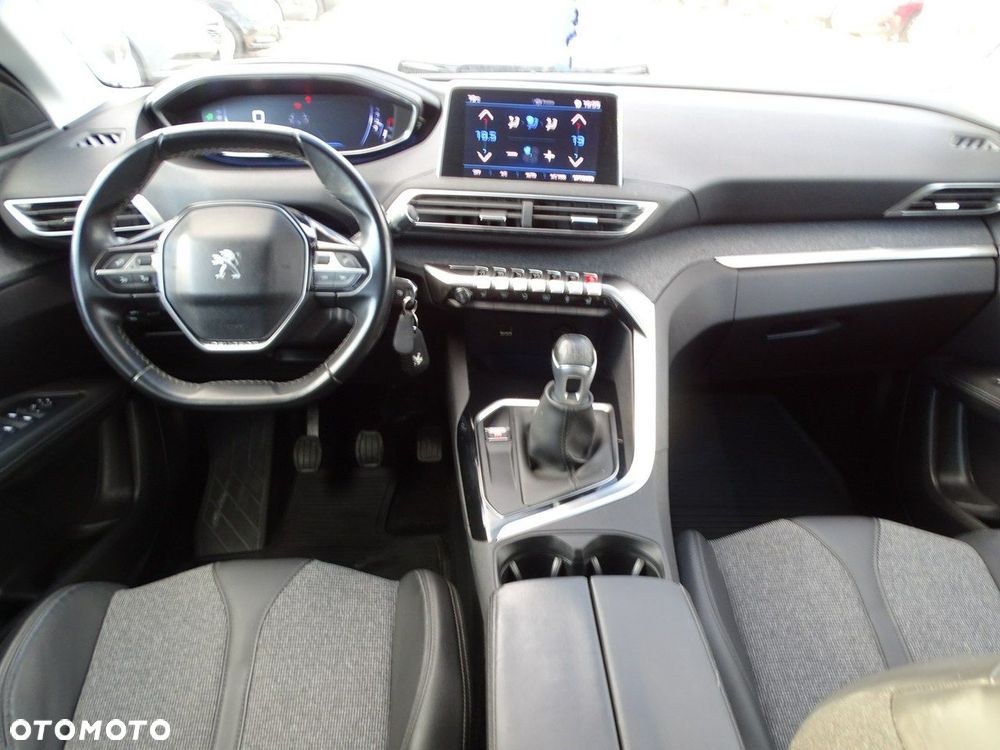 Peugeot 3008 - 8