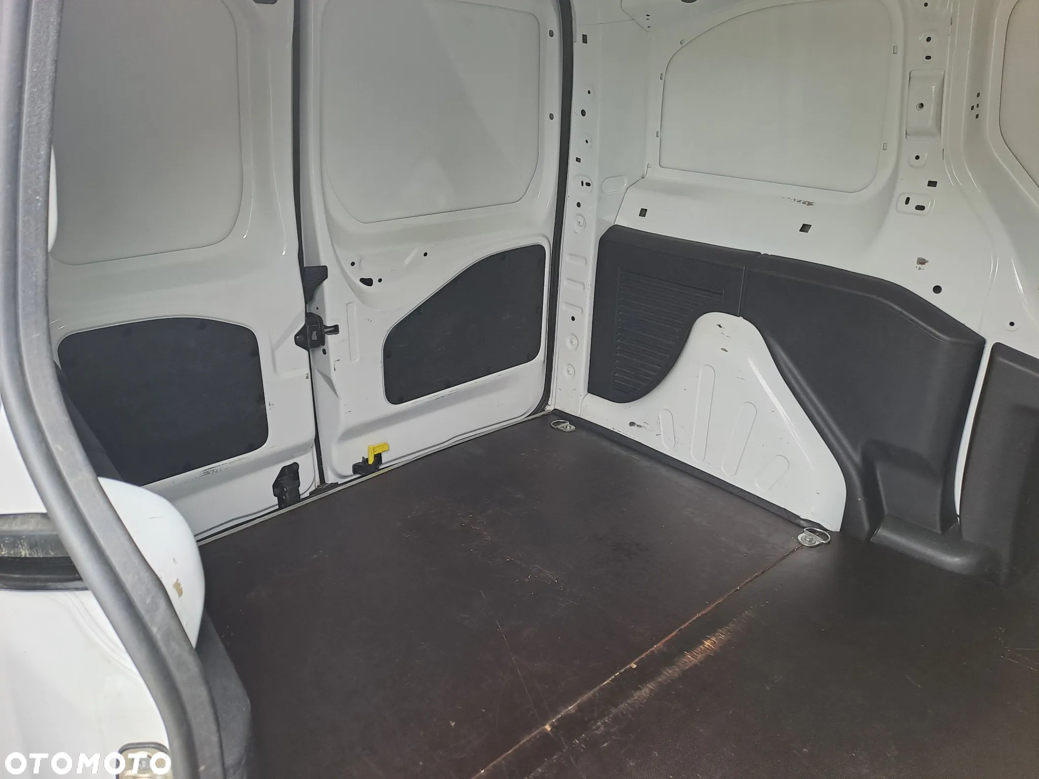 Citroën BERLINGO - 23