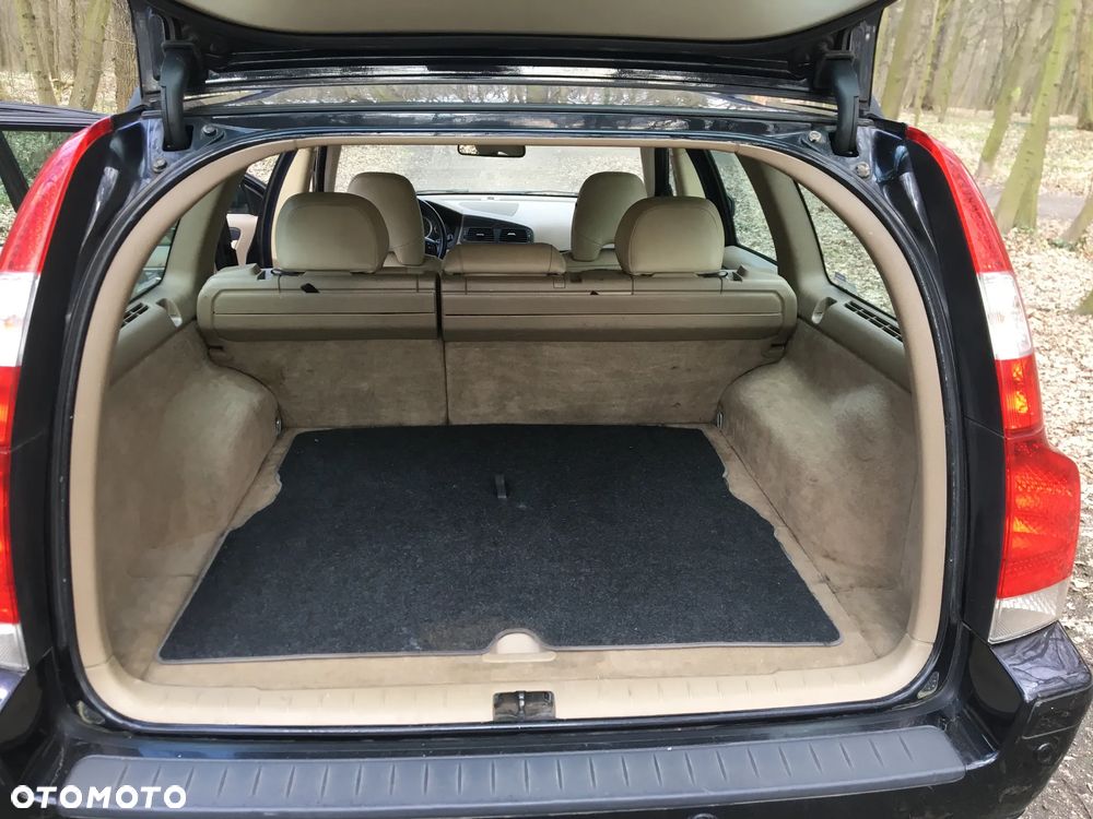 Volvo V70 D5 Momentum - 13