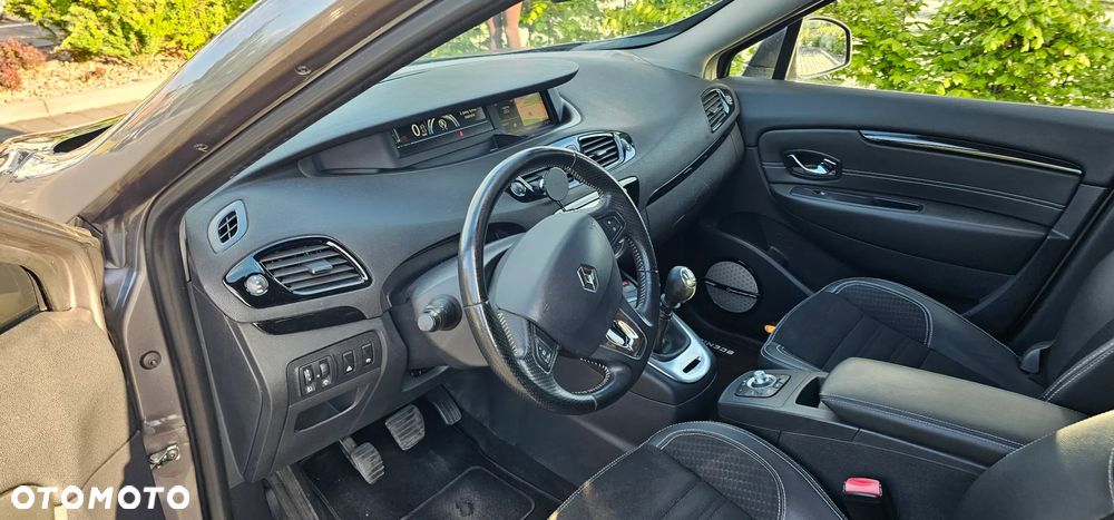 Renault Scenic Energy dCi 130 S&S Bose Edition - 29