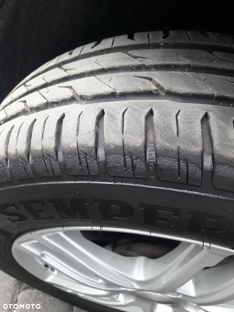 Skoda RAPID 1.4 TDI Ambition - 30