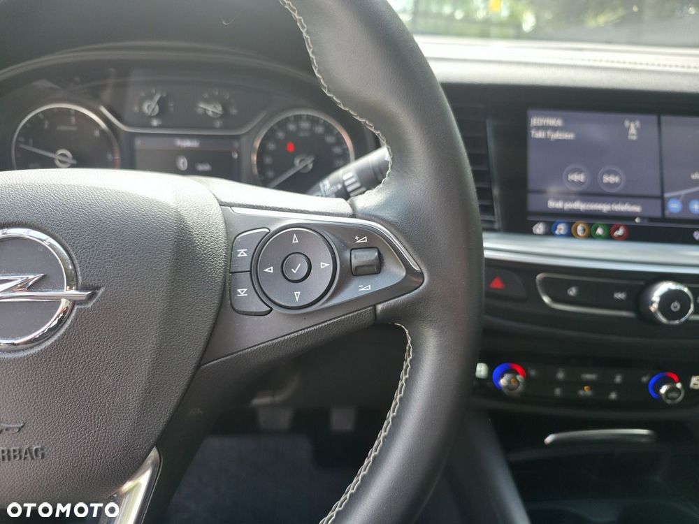 Opel Insignia - 23