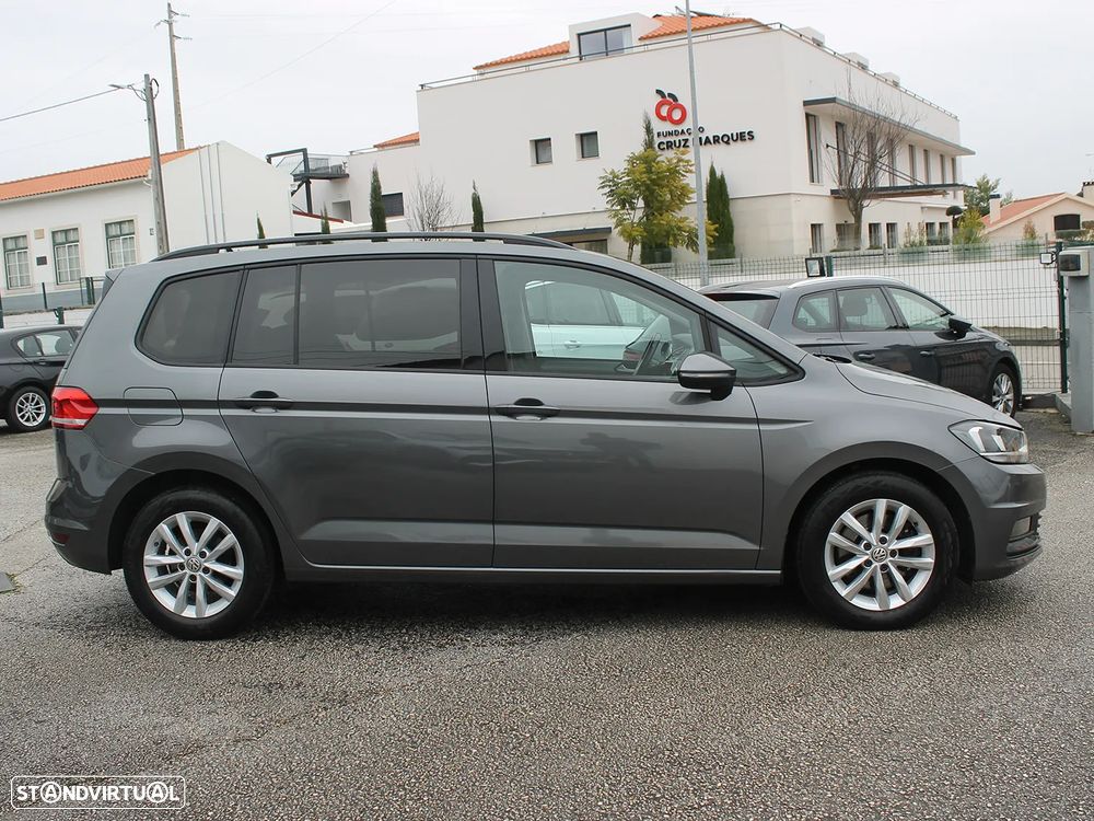 VW Touran 1.6 TDI Confortline - 4