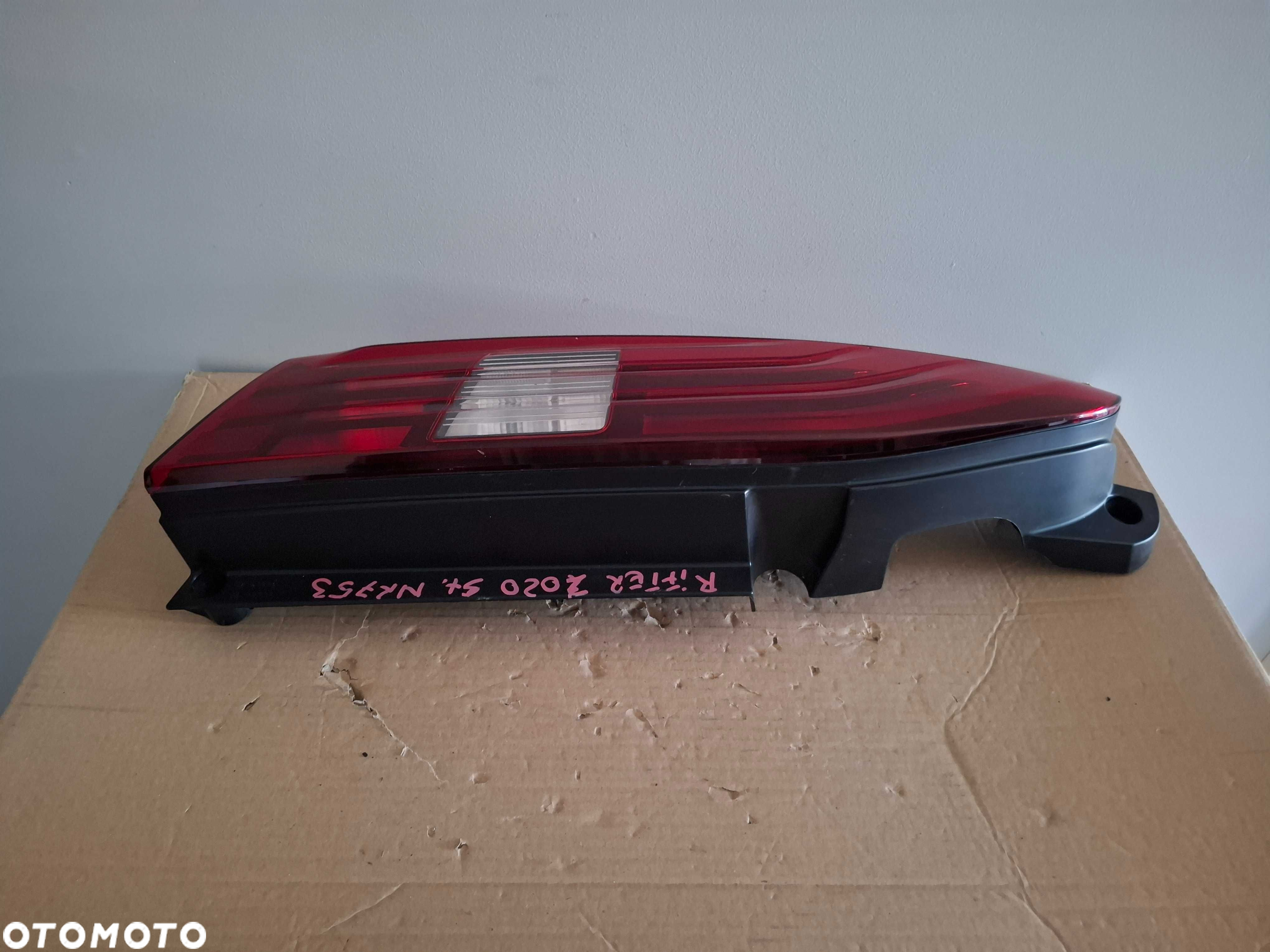 Lampa Lewy Tył Citroen Berlingo IV Generacji Peugeot Rifter EUROPA - 8