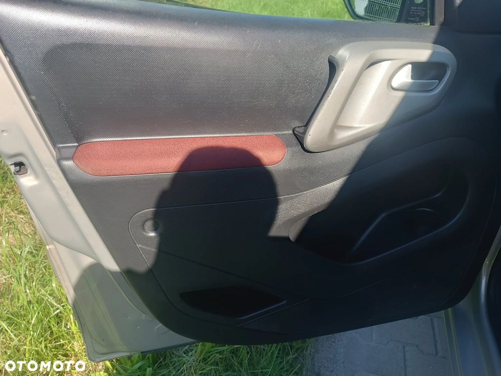 Citroën Berlingo Multispace VTi 120 Exclusive - 32