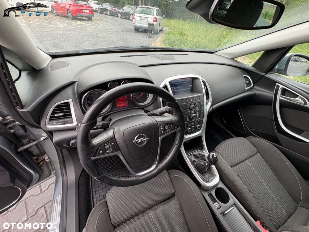 Opel Astra 2.0 CDTI Cosmo - 14