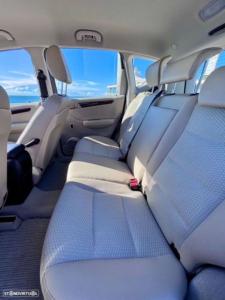 Mercedes-Benz A 150 Avantgarde Automatic - 8