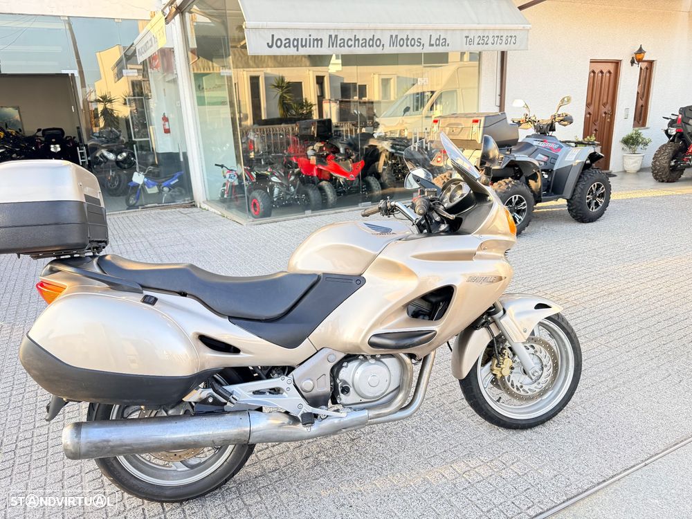 Honda Deauville NT 650 - 10