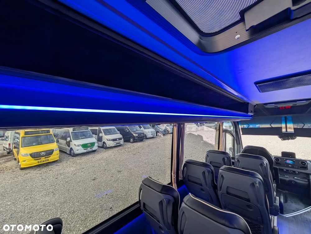 Mercedes-Benz Sprinter 519 - 27