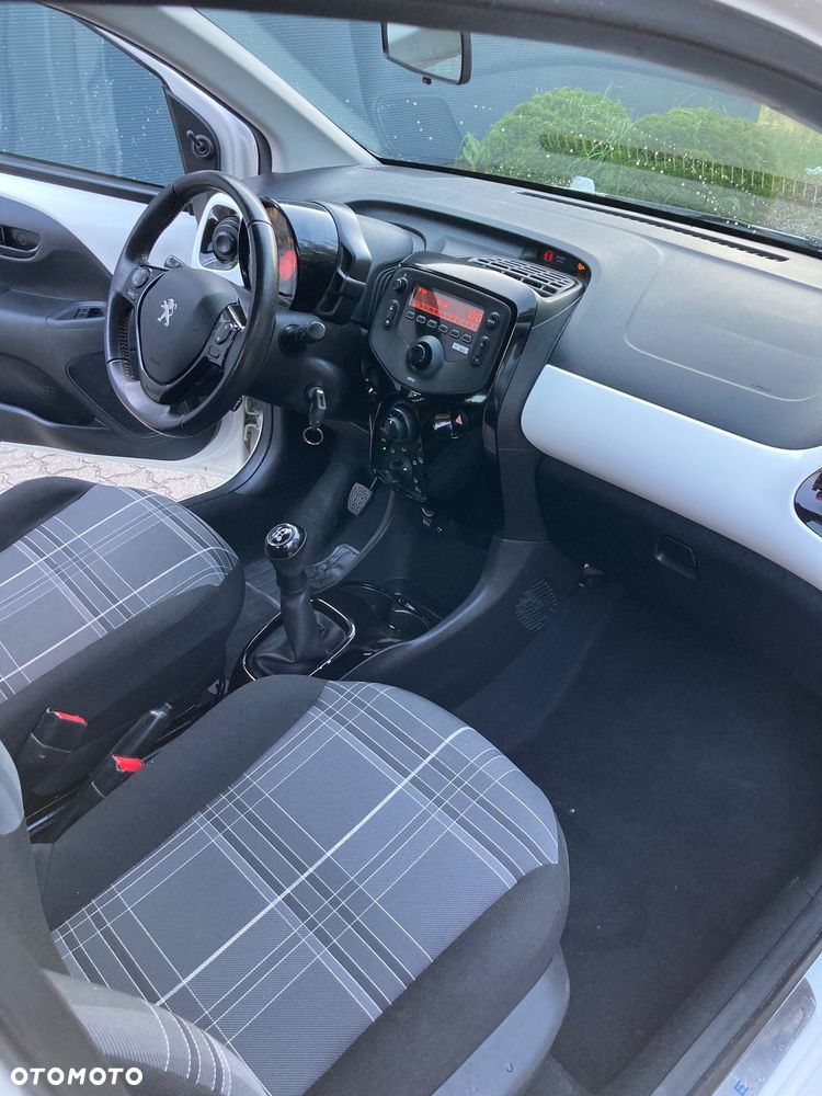 Peugeot 108 PureTech 82 Style - 5