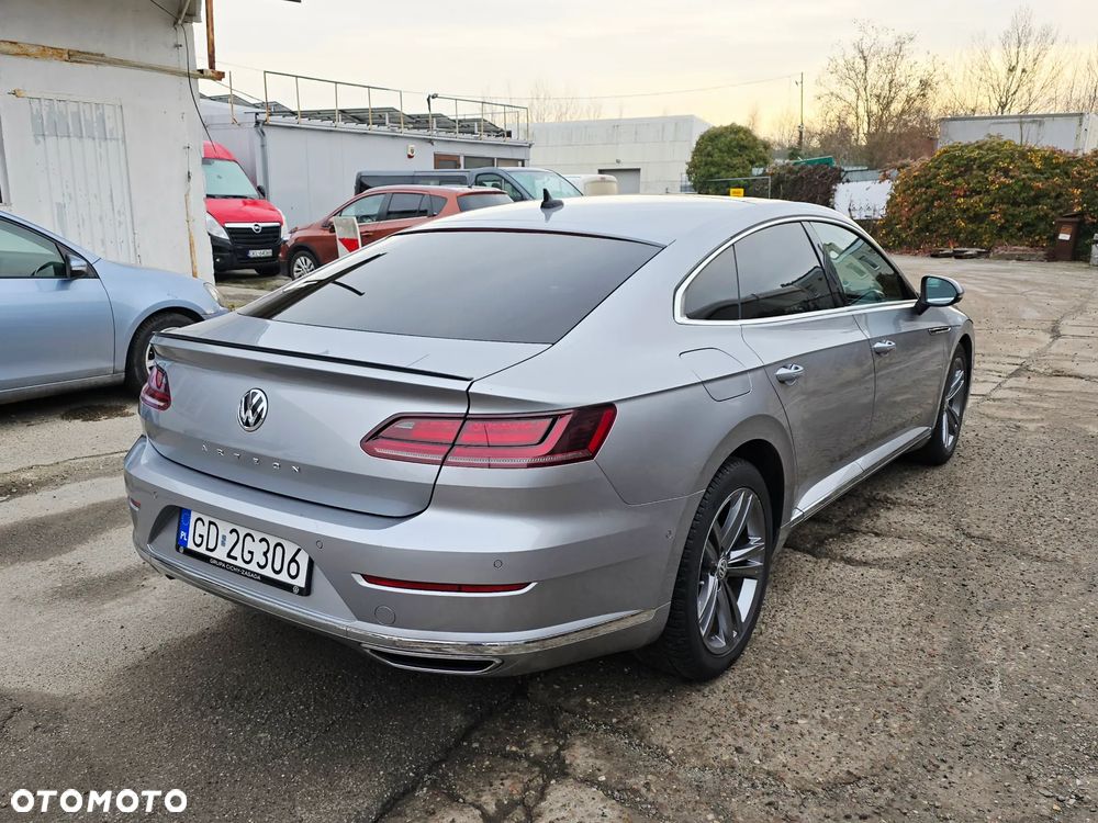 Volkswagen Arteon 2.0 TDI SCR R-Line DSG - 11