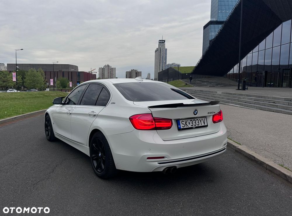 BMW Seria 3 330e iPerformance Sport Line - 5