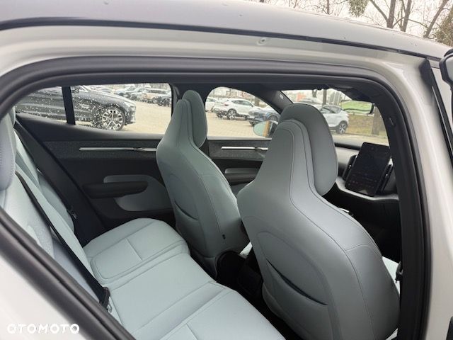 Volvo EX30 69kWh Single Motor Long Range Ultra - 9