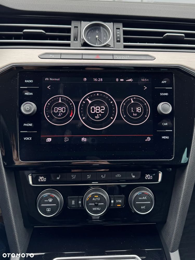 Volkswagen Passat Alltrack 2.0 TDI SCR 4Motion DSG - 34