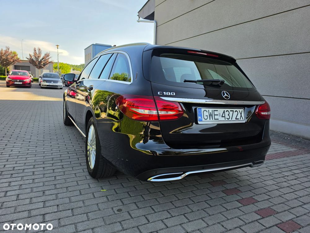 Mercedes-Benz Klasa C 180 7G-TRONIC - 24