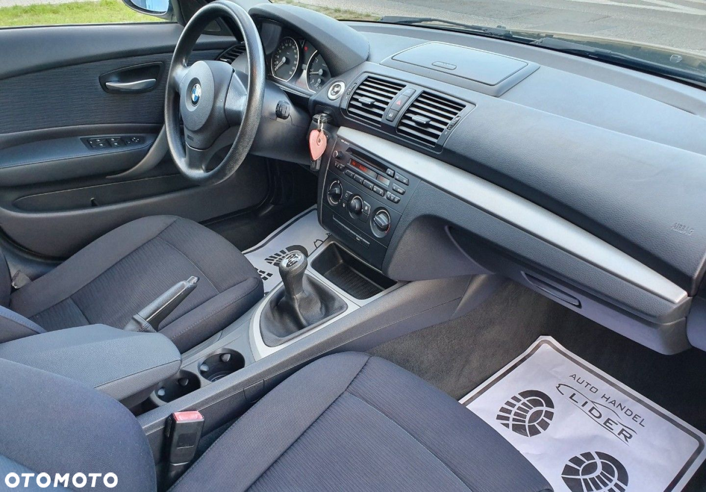 BMW Seria 1 - 10