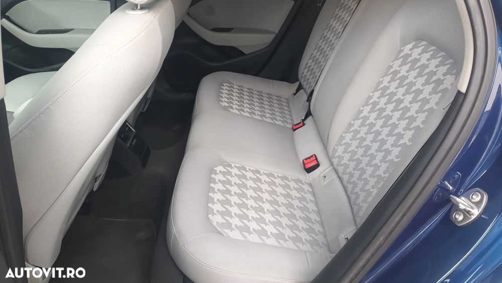 Audi A3 1.6 TDI ack ultra Attraction - 9