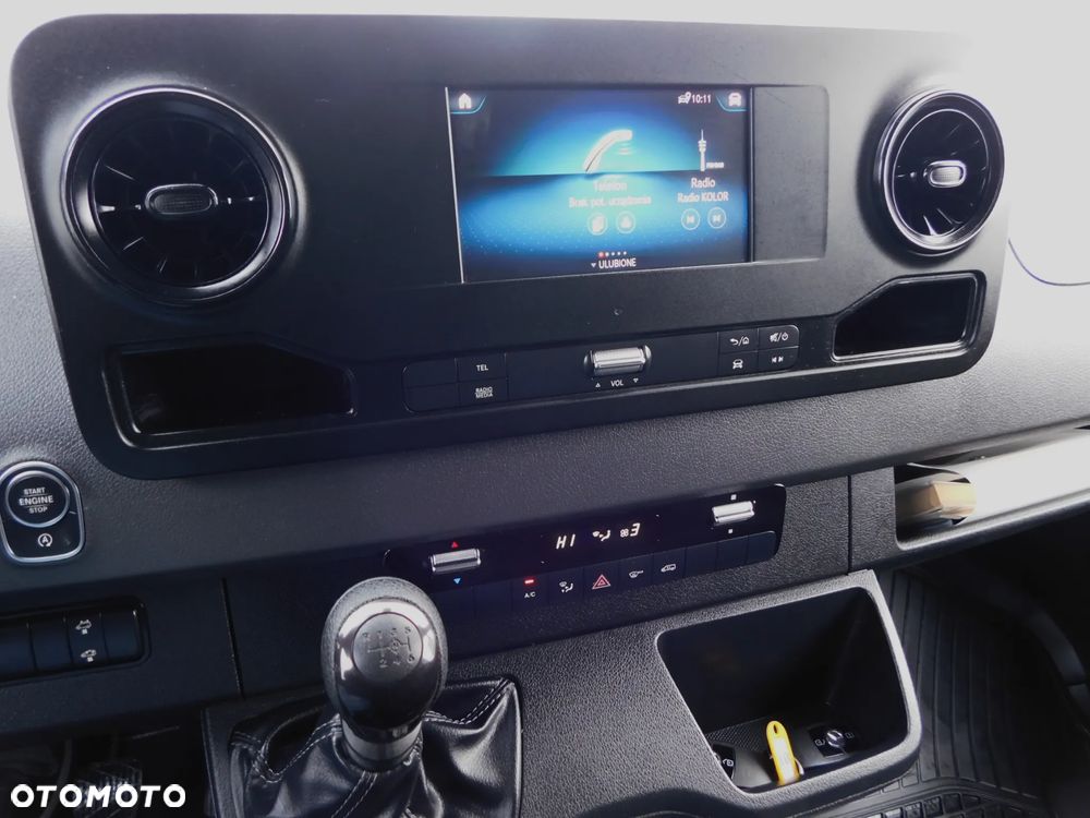 Mercedes-Benz Sprinter - 10