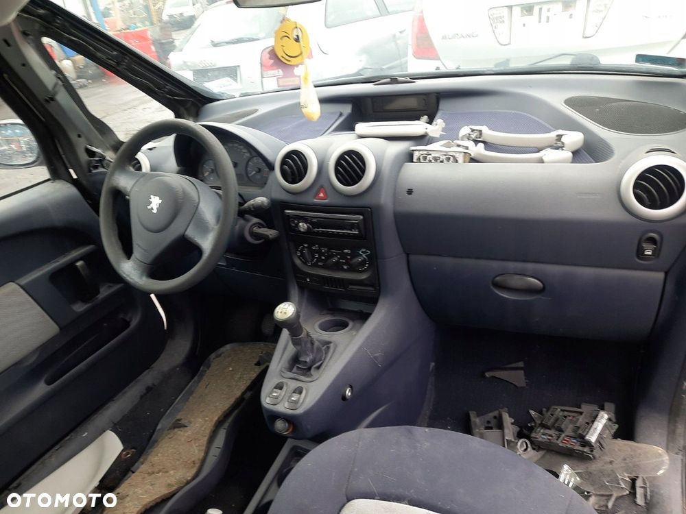CZĘŚCI Peugeot 1007  1,4 BENZYNA 54KW/73KM SILNIK:KFV LAK:EXL 3 DRZWI - 7
