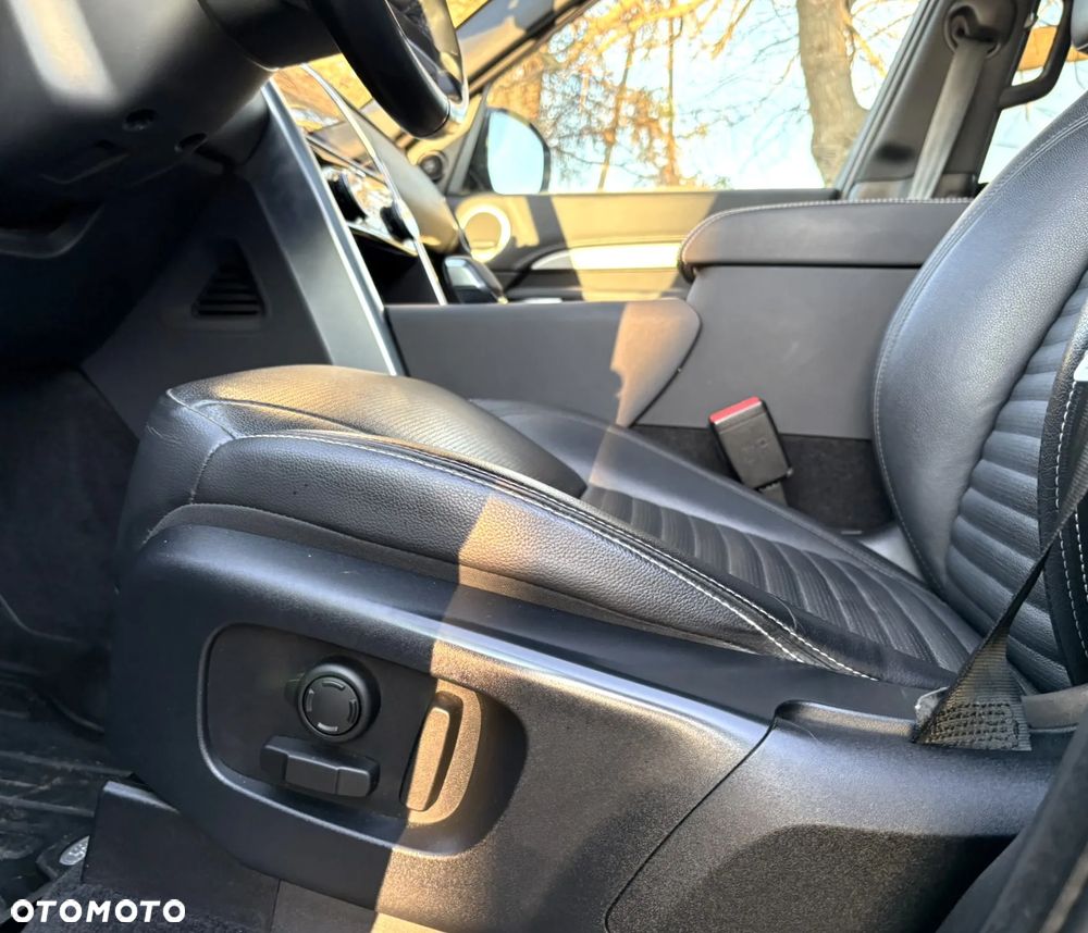 Land Rover Discovery 3.0 P360 mHEV R-Dynamic SE - 10