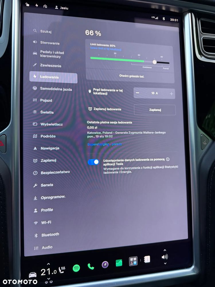 Tesla Model S 85 D - 23