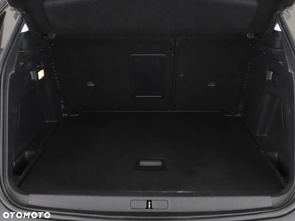 Peugeot 3008 1.5 BlueHDi Active S&S EAT8 - 21