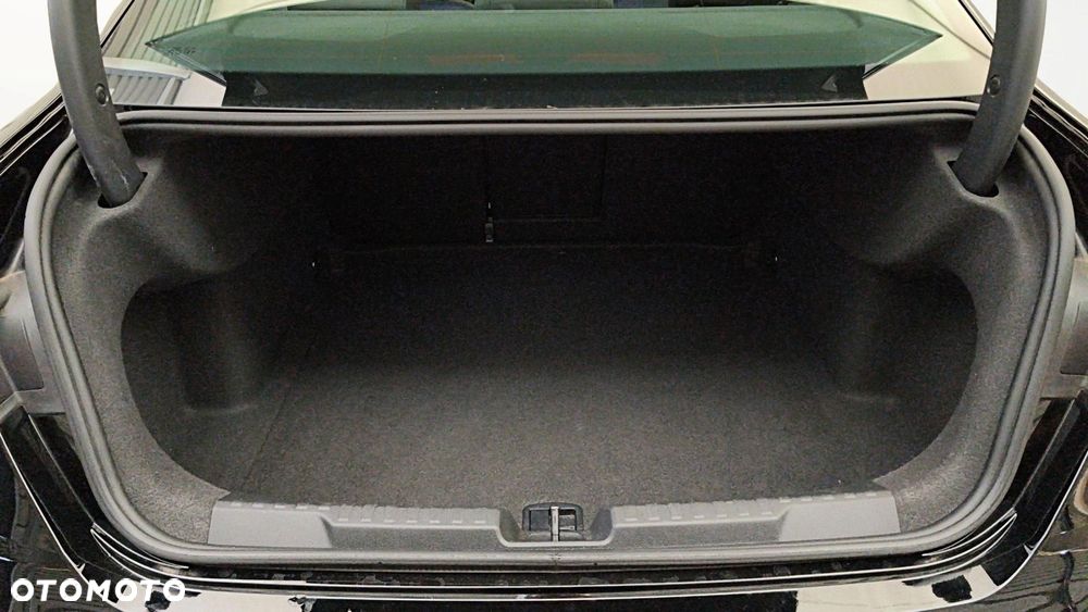 Audi A3 Limousine 35 TFSI mHEV S tronic - 12