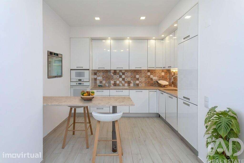 Apartamento T3 em Santa Maria Maior - Grande imagem: 2/31